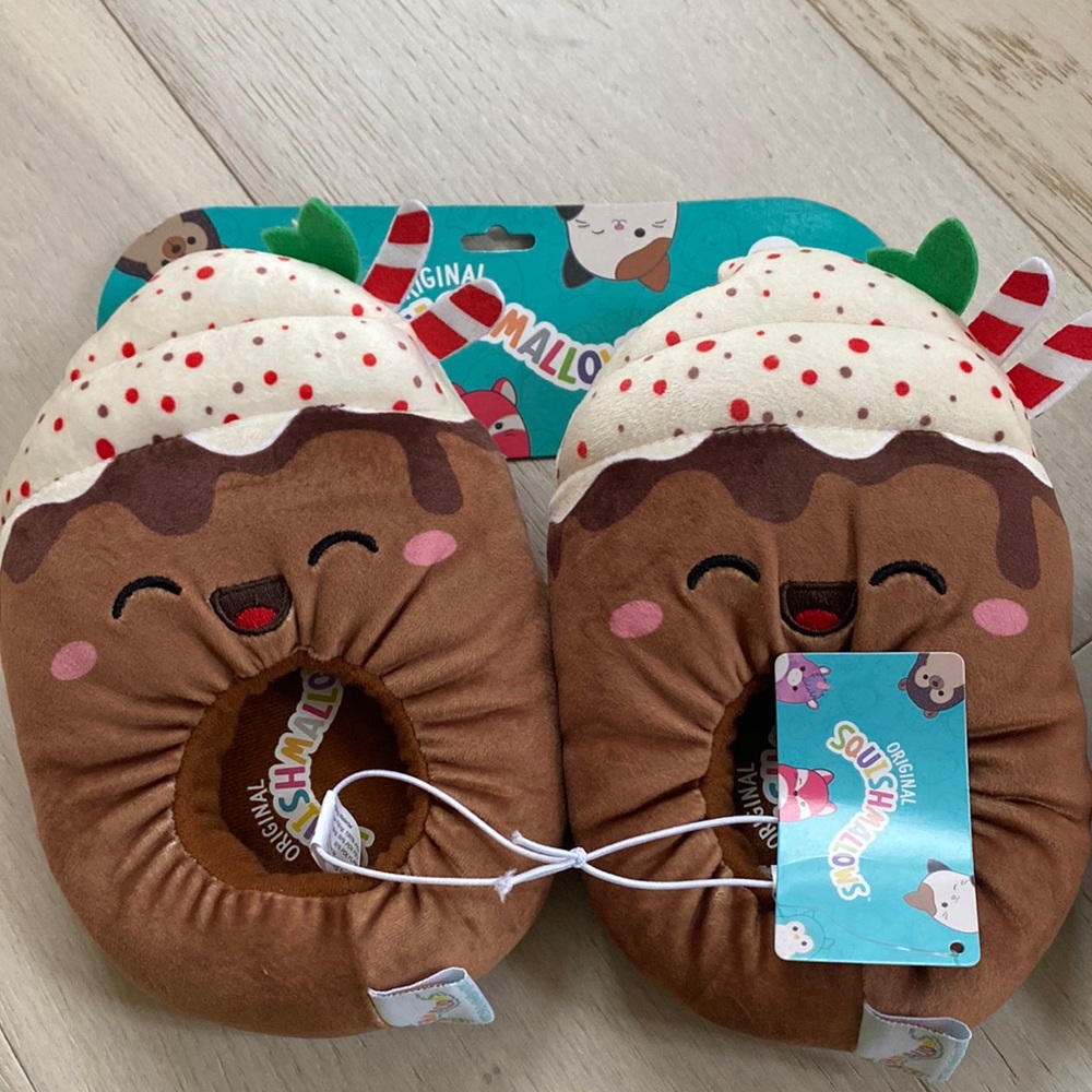 Squishmallow slippers “hot cocoa”